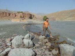 Tajikistan-Dina-checking-the-Oxus